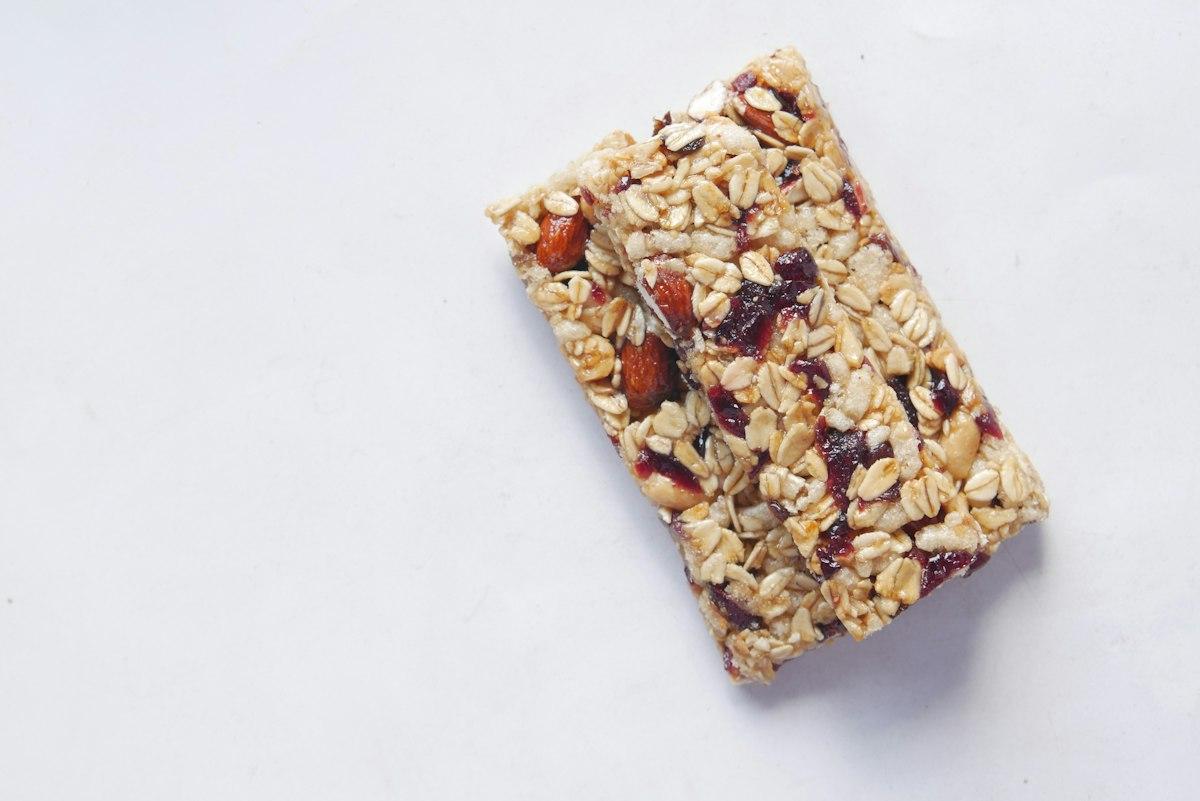 Granola bar with dried fruit and almonds